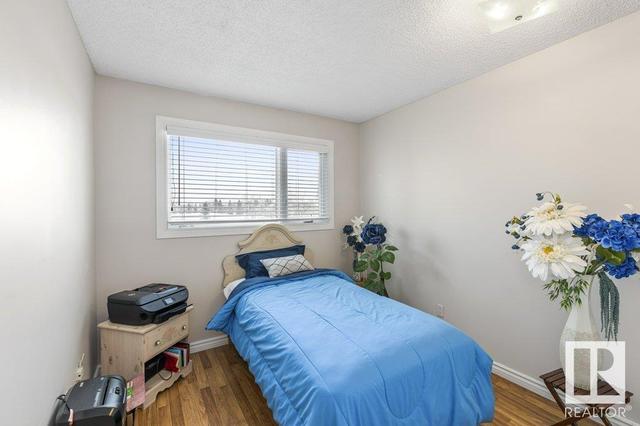 17447 92 Av Nw, House attached with 3 bedrooms, 1 bathrooms and null parking in Edmonton AB | Image 14