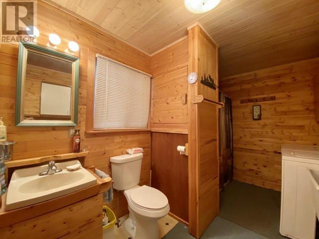 103 Nils Bay, House detached with 3 bedrooms, 1 bathrooms and null parking in Algoma, Unorganized, North Part ON | Card Image