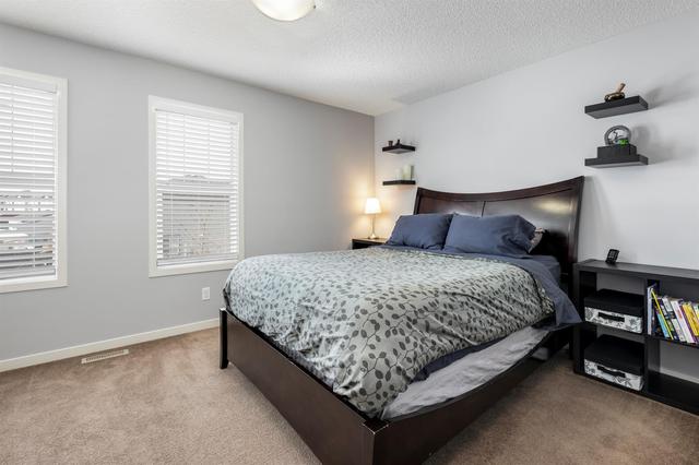 34 Autumn Green Se, Home with 3 bedrooms, 2 bathrooms and 2 parking in Calgary AB | Image 12
