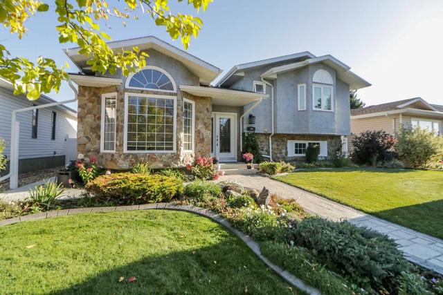 74 Eversole Crescent, House detached with 4 bedrooms, 3 bathrooms and 2 parking in Red Deer AB | Image 2
