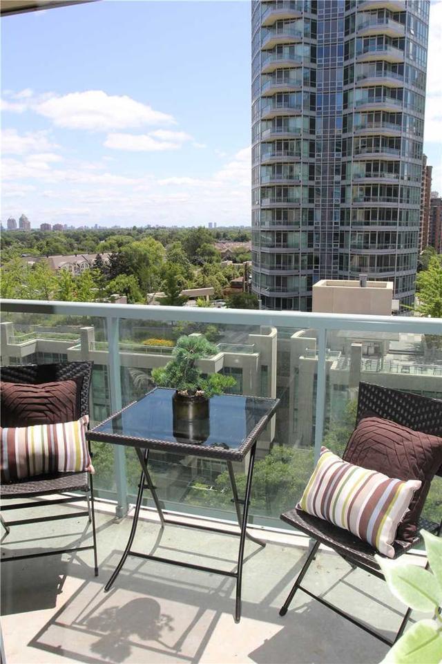 906 - 28 Olive Ave, Condo with 2 bedrooms, 1 bathrooms and 1 parking in Toronto ON | Image 8