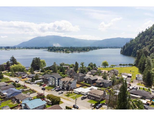 35087 North Sward Road, House detached with 3 bedrooms, 2 bathrooms and 3 parking in Fraser Valley F BC | Image 36