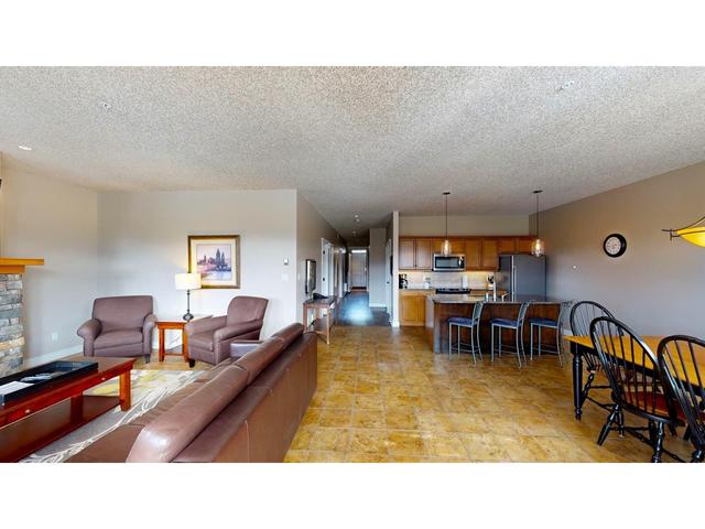 426 D   400 Bighorn Boulevard, Condo with 3 bedrooms, 3 bathrooms and null parking in Radium Hot Springs BC | Image 15