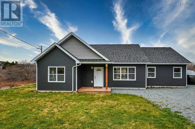 7156 Highway 207, House detached with 3 bedrooms, 2 bathrooms and null parking in Halifax NS | Image 1