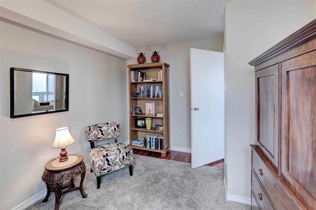 1201 - 3590 Kaneff Cres, Condo with 3 bedrooms, 2 bathrooms and 2 parking in Mississauga ON | Image 27