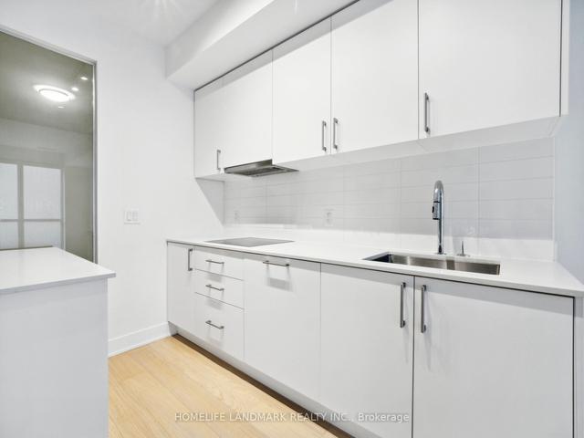 707 - 88 Cumberland St, Condo with 1 bedrooms, 1 bathrooms and 0 parking in Toronto ON | Image 4