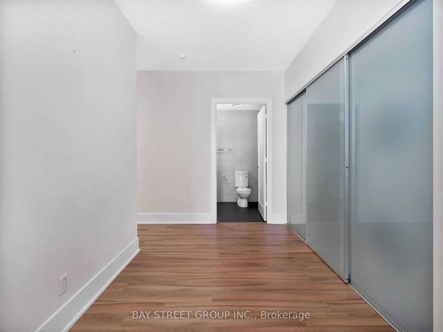 3311 - 300 Front St W, Condo with 2 bedrooms, 2 bathrooms and 1 parking in Toronto ON | Image 16