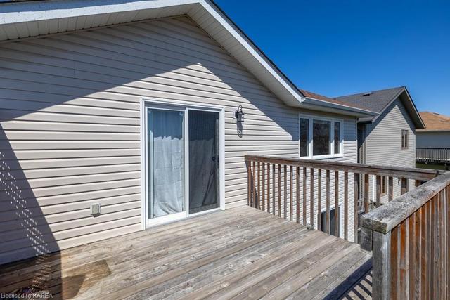 122 Islandview Drive, House detached with 4 bedrooms, 2 bathrooms and null parking in Loyalist ON | Image 32