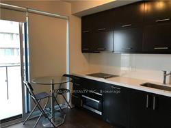 3007 - 1080 Bay St, Condo with 0 bedrooms, 1 bathrooms and 0 parking in Toronto ON | Image 3