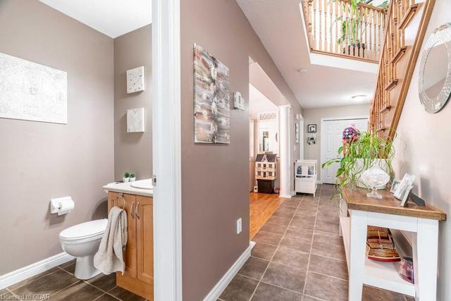 254 Farley Drive, House detached with 3 bedrooms, 2 bathrooms and 4 parking in Guelph ON | Image 18