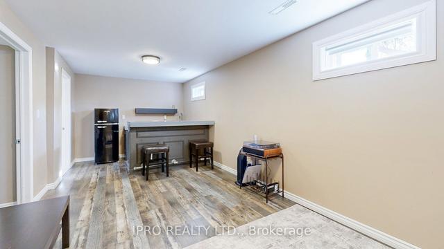 58 Woodlawn Ave, House detached with 3 bedrooms, 2 bathrooms and 3 parking in Brantford ON | Image 17