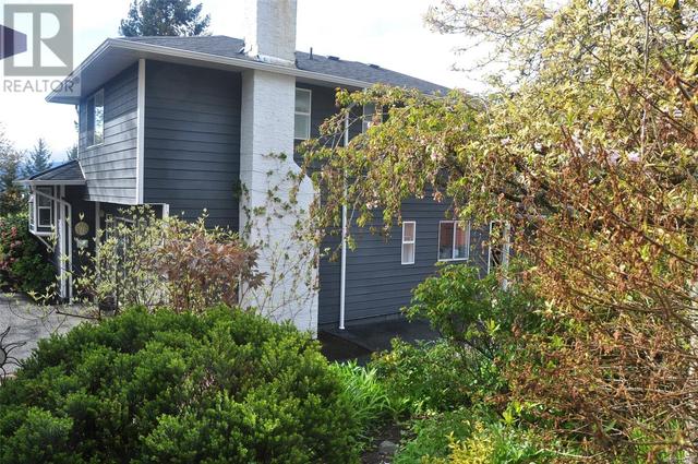 1136 Viewtop Rd, House detached with 3 bedrooms, 3 bathrooms and 2 parking in North Cowichan BC | Image 35
