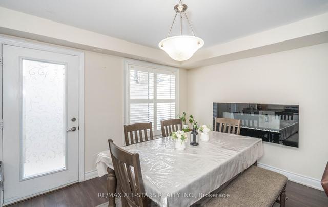2801 - 21 Westmeath Lane, Townhouse with 3 bedrooms, 2 bathrooms and 2 parking in Markham ON | Image 2