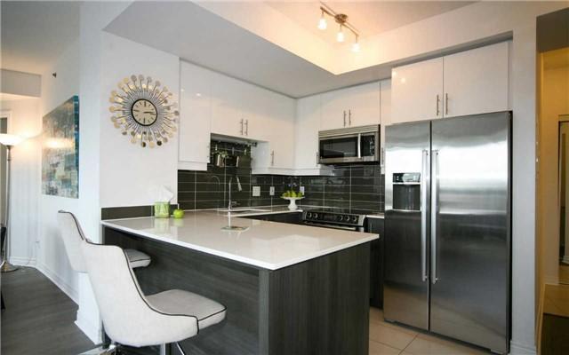 916 - 2756 Old Leslie St, Condo with 2 bedrooms, 2 bathrooms and 1 parking in Toronto ON | Image 3