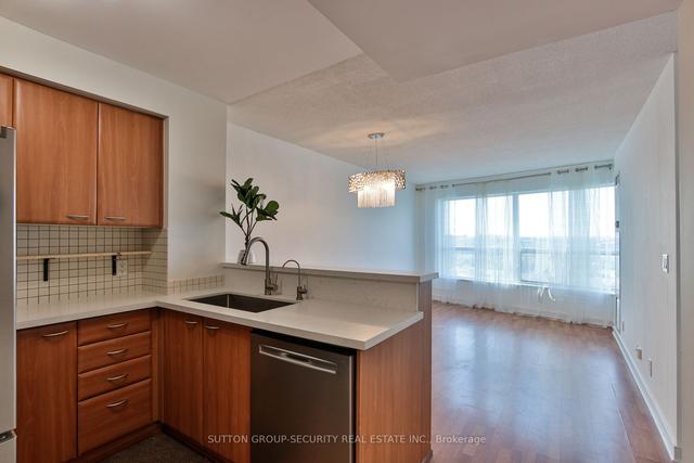 2003 - 36 Lee Centre Dr, Condo with 2 bedrooms, 1 bathrooms and 1 parking in Toronto ON | Image 19
