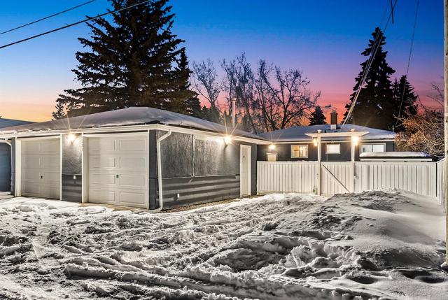 9811 Elbow Drive Sw, House detached with 6 bedrooms, 2 bathrooms and 3 parking in Calgary AB | Image 22
