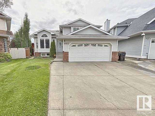 8811 170 Av Nw Nw, House detached with 4 bedrooms, 2 bathrooms and 4 parking in Edmonton AB | Card Image