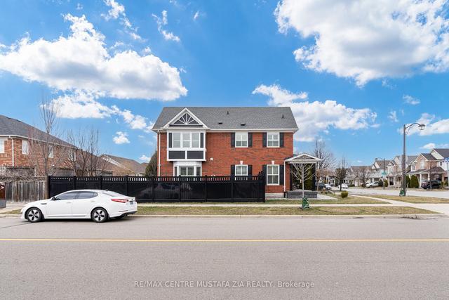 1645 Clark Blvd, House detached with 3 bedrooms, 4 bathrooms and 4 parking in Milton ON | Image 23