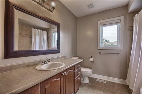 41 Cliff Tr, House detached with 4 bedrooms, 3 bathrooms and 6 parking in Aurora ON | Image 18