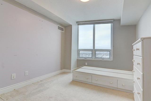 1306 - 15 Greenview Ave, Condo with 2 bedrooms, 2 bathrooms and 1 parking in Toronto ON | Image 10