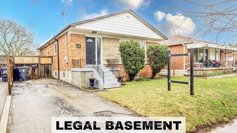 35 Vauxhall Dr, House detached with 3 bedrooms, 4 bathrooms and 3 parking in Toronto ON | Card Image
