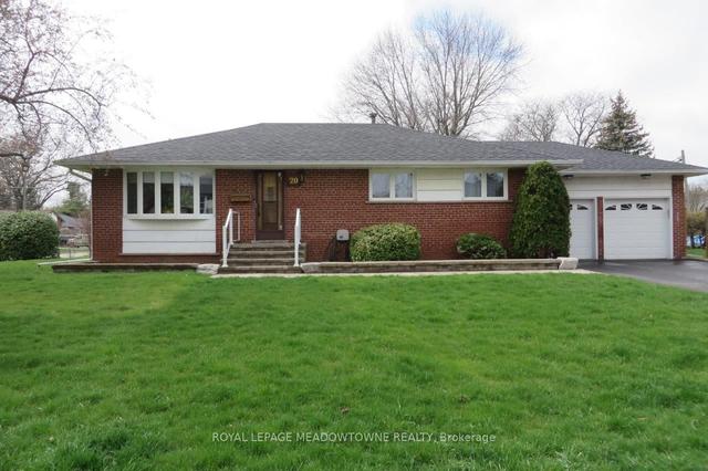 20 Suburban Dr, House detached with 3 bedrooms, 2 bathrooms and 6 parking in Mississauga ON | Image 12