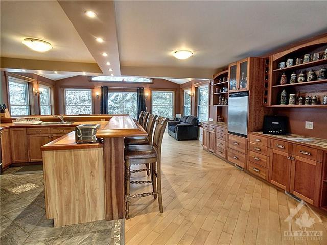 5066 Rideau River Road, House detached with 4 bedrooms, 1 bathrooms and 13 parking in North Grenville ON | Image 6