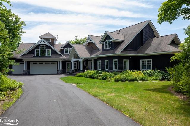1655 Muskoka Road 118 W, House detached with 5 bedrooms, 4 bathrooms and 18 parking in Muskoka Lakes ON | Image 1