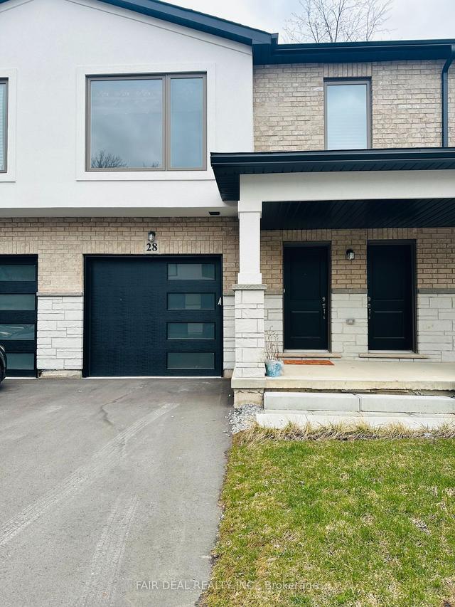 28 Alayche Tr, House attached with 3 bedrooms, 3 bathrooms and 3 parking in Welland ON | Image 1