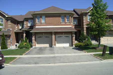16 Stonebriar Dr, House attached with 3 bedrooms, 4 bathrooms and 2 parking in Vaughan ON | Image 1