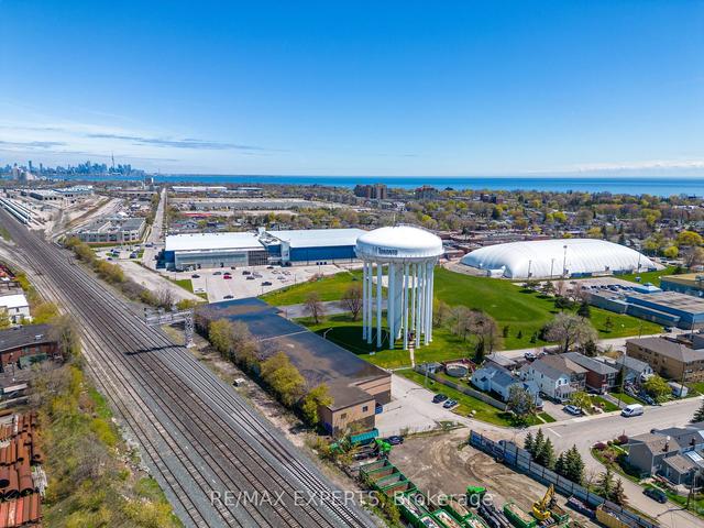 3261 Lakeshore Blvd W, House detached with 8 bedrooms, 10 bathrooms and 6 parking in Toronto ON | Image 30