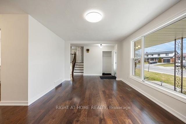 3 Glendora Crt, House detached with 3 bedrooms, 2 bathrooms and 3 parking in Hamilton ON | Image 27