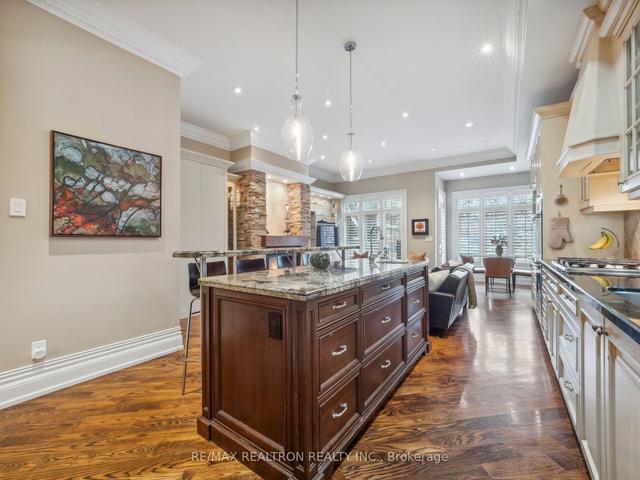 412 Deloraine Ave, House detached with 3 bedrooms, 4 bathrooms and 3 parking in Toronto ON | Image 2