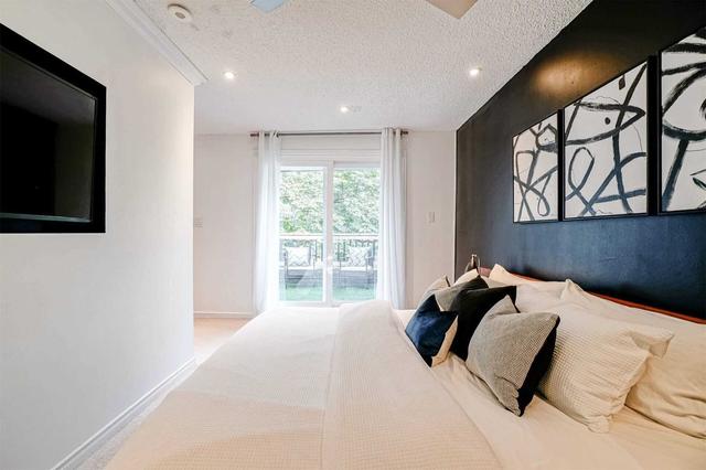 216 Berkeley St, House attached with 3 bedrooms, 2 bathrooms and 3 parking in Toronto ON | Image 6