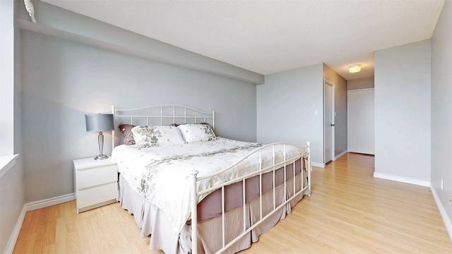1223 - 75 Bamburgh Circ, Condo with 3 bedrooms, 2 bathrooms and 2 parking in Toronto ON | Image 6