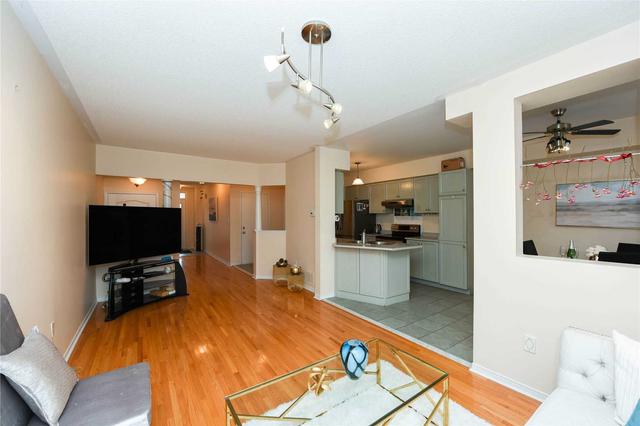 3 Haymer Dr, House attached with 3 bedrooms, 3 bathrooms and 4 parking in Vaughan ON | Image 35