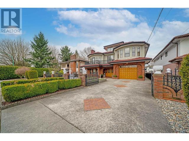7113 Union Street, House detached with 6 bedrooms, 5 bathrooms and 3 parking in Burnaby BC | Image 3