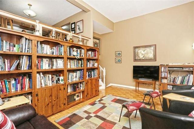 41 Briar Path, Townhouse with 3 bedrooms, 2 bathrooms and 2 parking in Brampton ON | Image 5