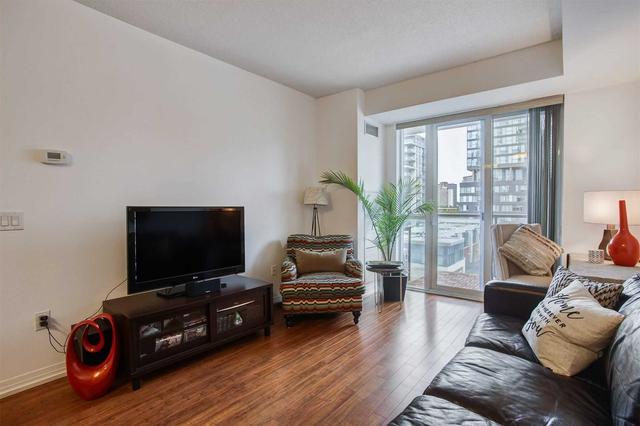 517 - 25 Cole St, Condo with 1 bedrooms, 1 bathrooms and 1 parking in Toronto ON | Image 4