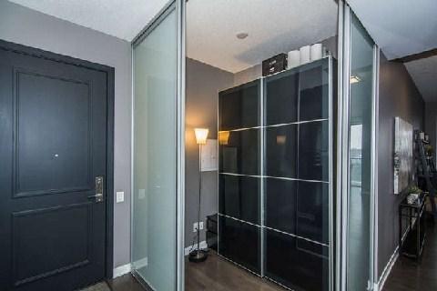 816 - 88 Park Lawn Rd, Condo with 2 bedrooms, 2 bathrooms and 1 parking in Toronto ON | Image 12