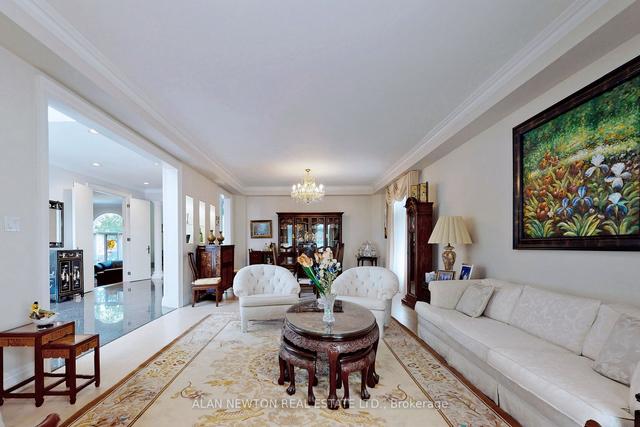 194 Arnold Ave, House detached with 5 bedrooms, 8 bathrooms and 12 parking in Vaughan ON | Image 3