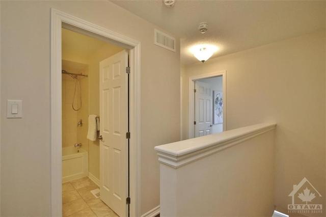 415 Rosingdale Street, Townhouse with 2 bedrooms, 2 bathrooms and 3 parking in Ottawa ON | Image 18