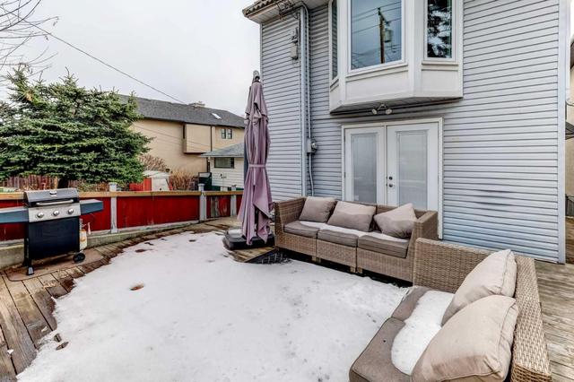 2434 7 Avenue Nw, House detached with 3 bedrooms, 3 bathrooms and 2 parking in Calgary AB | Image 32