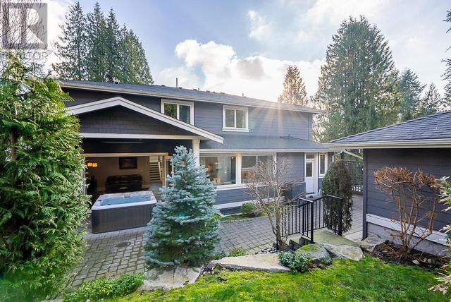 314 E Carisbrooke Road, House detached with 6 bedrooms, 6 bathrooms and 3 parking in North Vancouver BC | Image 38