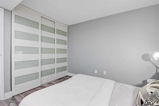 417 - 65 Scadding Ave N, Condo with 2 bedrooms, 1 bathrooms and 0 parking in Toronto ON | Image 7