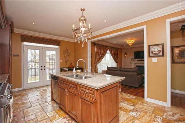 36 Noranda Cres, House detached with 4 bedrooms, 4 bathrooms and 6 parking in Brampton ON | Image 10