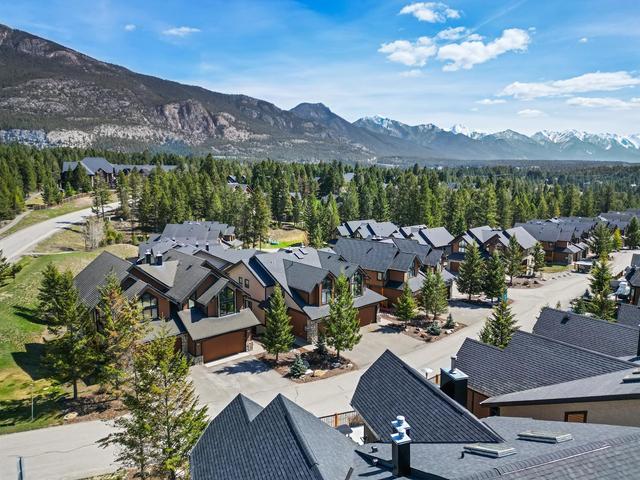 1 - 835 Lakeview Drive, House attached with 4 bedrooms, 3 bathrooms and 4 parking in East Kootenay F BC | Image 44