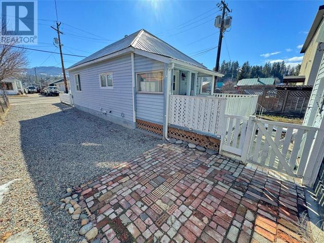 61 Harold Avenue, House detached with 2 bedrooms, 1 bathrooms and 1 parking in Princeton BC | Image 29