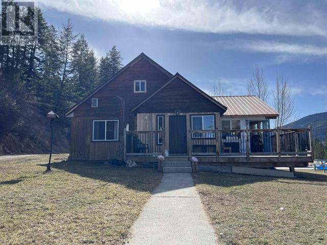 6831 Soda Creek Road, House detached with 5 bedrooms, 1 bathrooms and null parking in Cariboo D BC | Image 1
