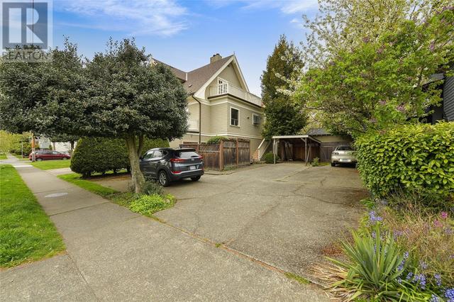 1142 Oscar St, House attached with 2 bedrooms, 2 bathrooms and 1 parking in Victoria BC | Image 31
